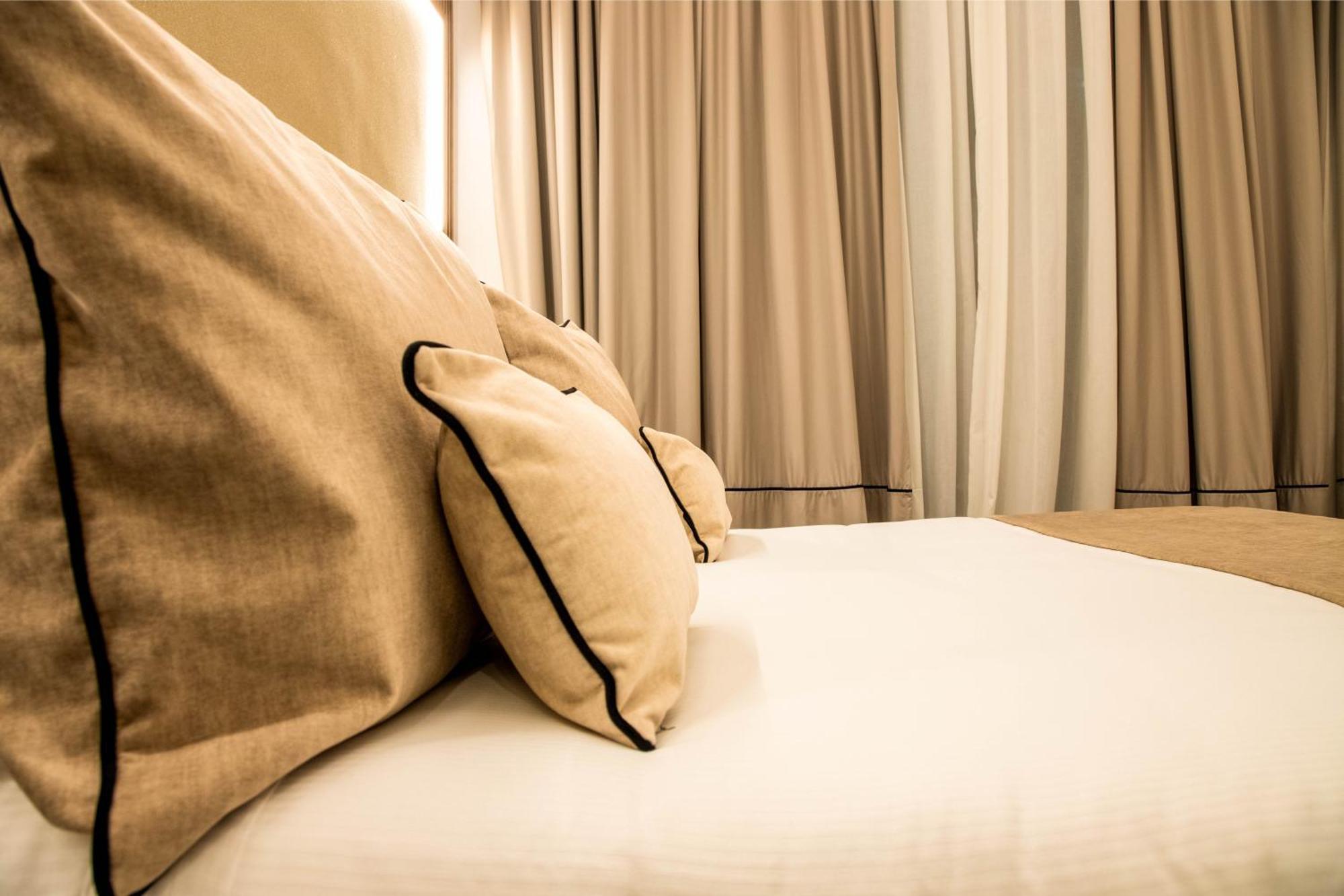 Mamalu - Studios And Suites Napoli Eksteriør billede